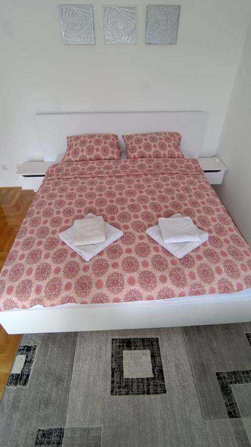 Poesia Apartment ノヴィ・サド エクステリア 写真
